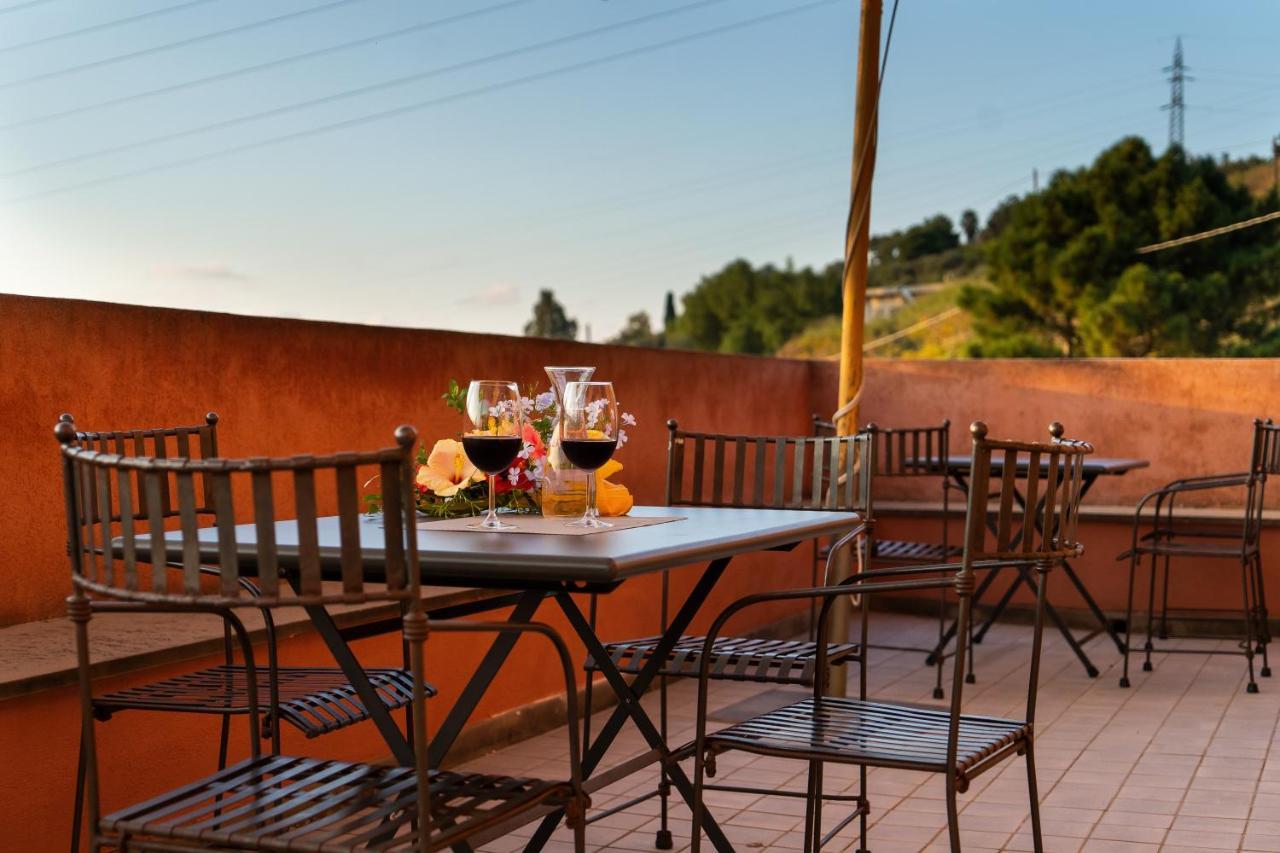 Bioagriturismo Antica Sena Milici 외부 사진