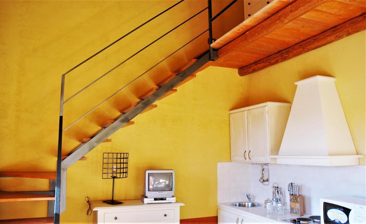 Bioagriturismo Antica Sena Milici 외부 사진